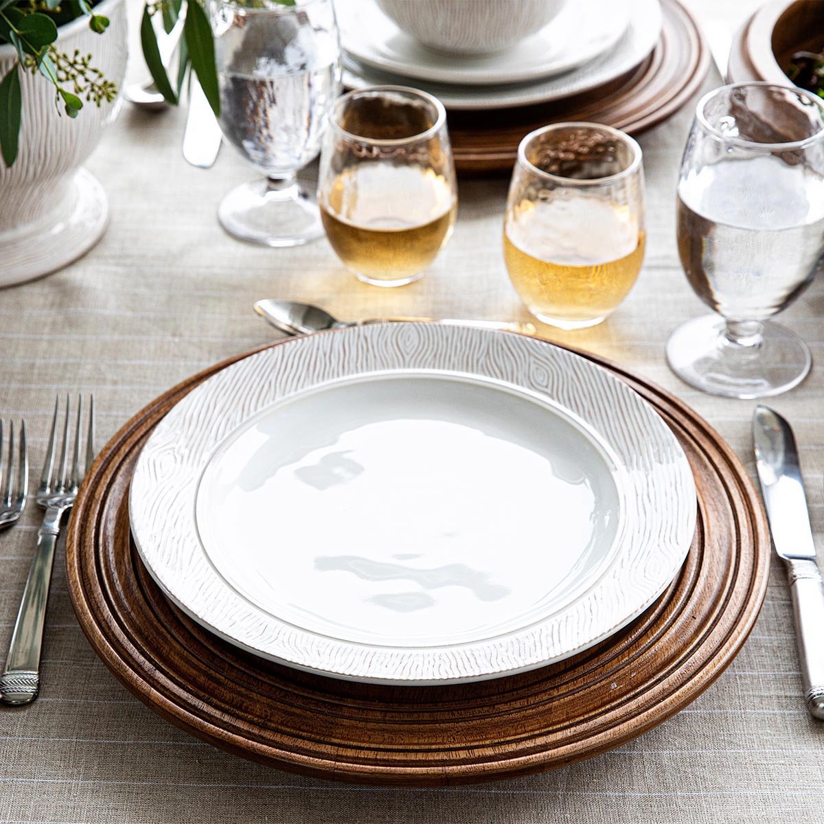 Blenheim Oak Dinner Plate Whitewash