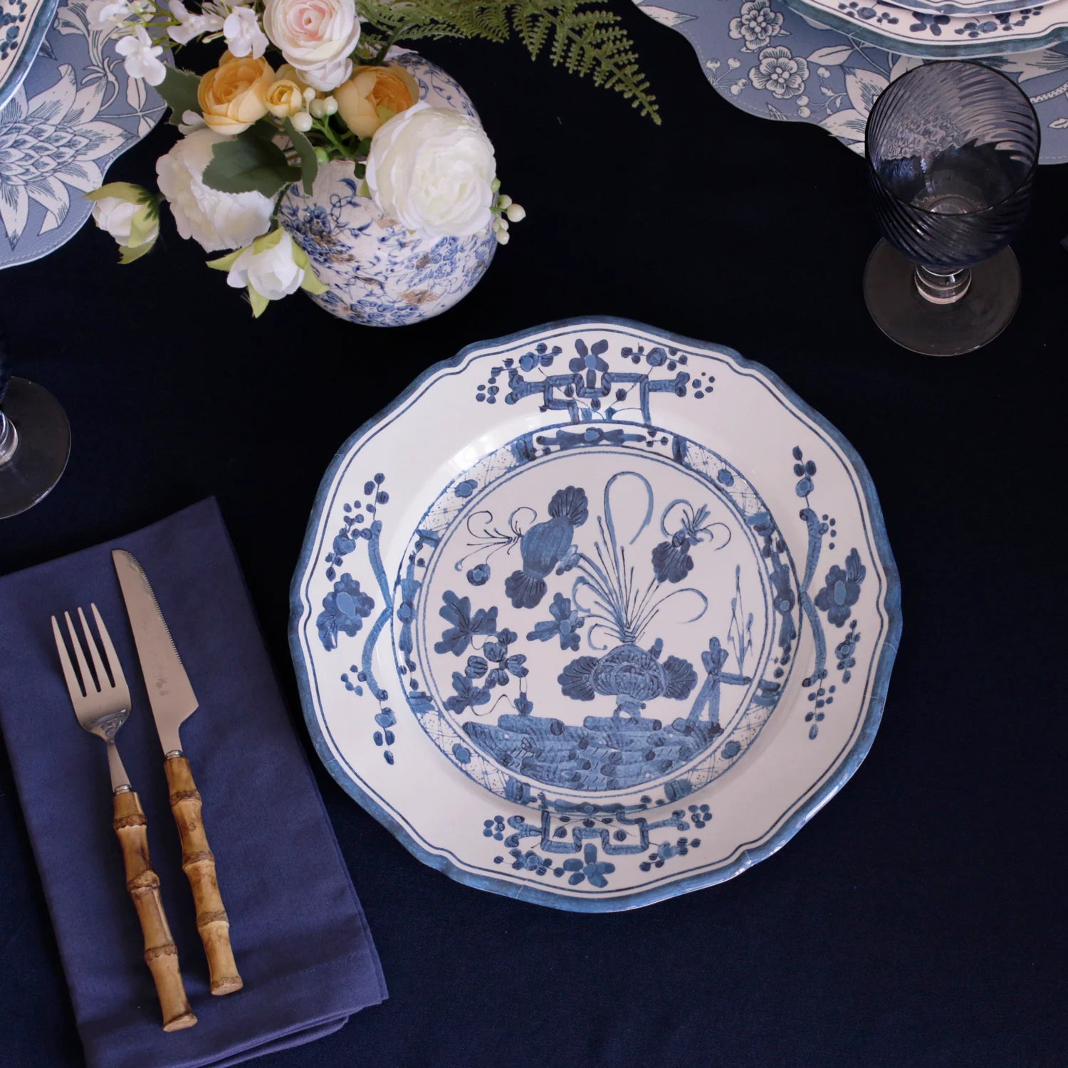 VIDA Faenza 11" Dinner Plate Set of 4 White & Blue