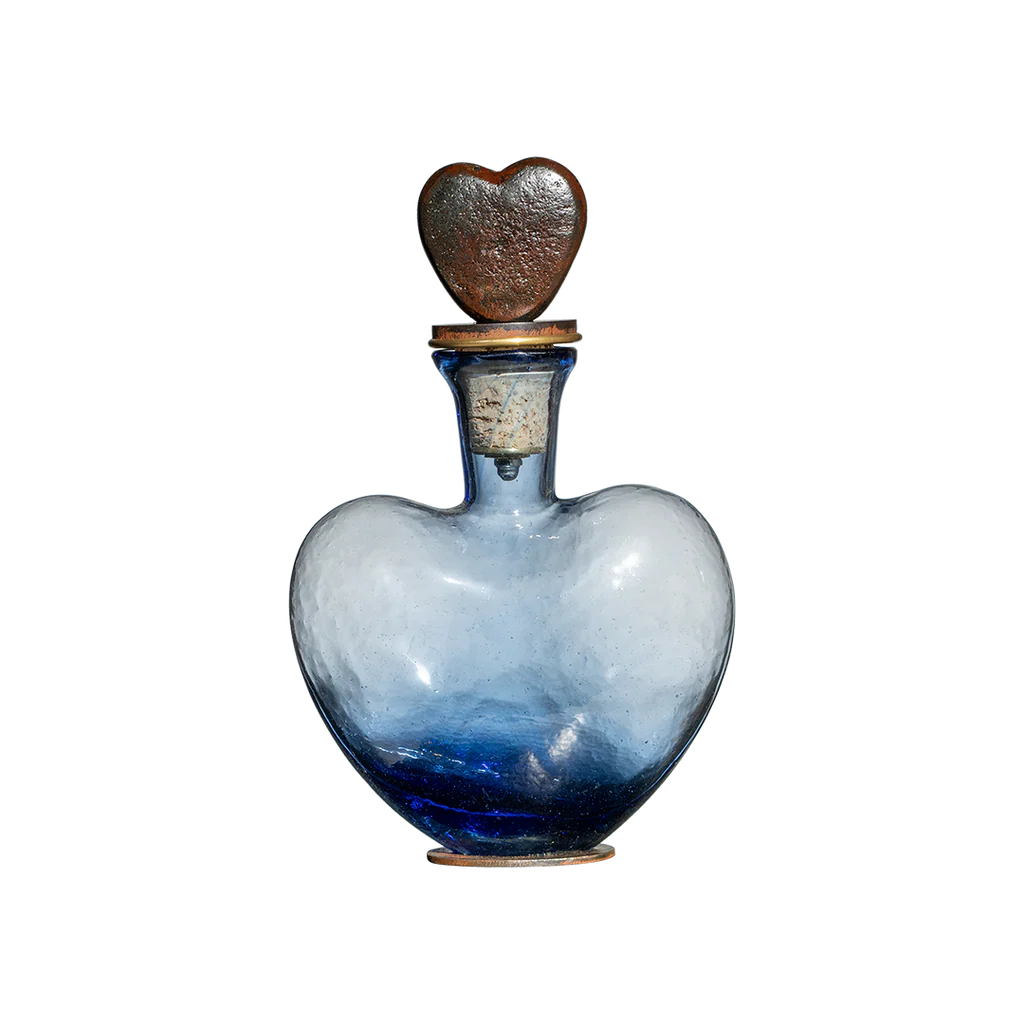 Dos Corazónes Azure Heart Decanter