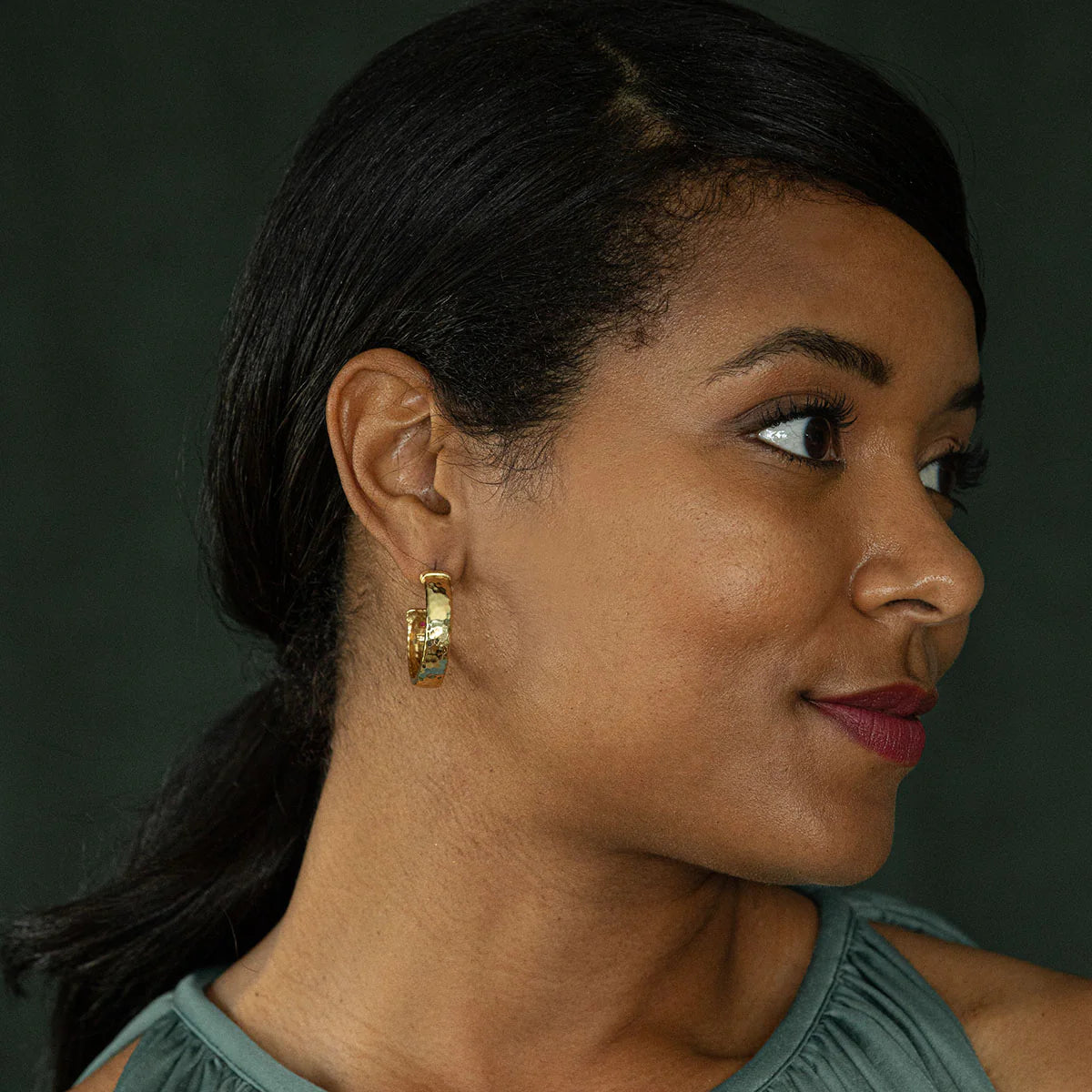 Cleopatra Classic Hoop Earrings - Gold
