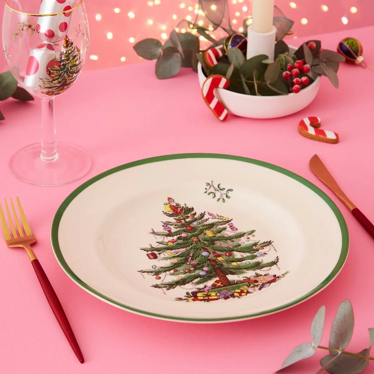 Christmas Tree Set of 4 Dinner Plates