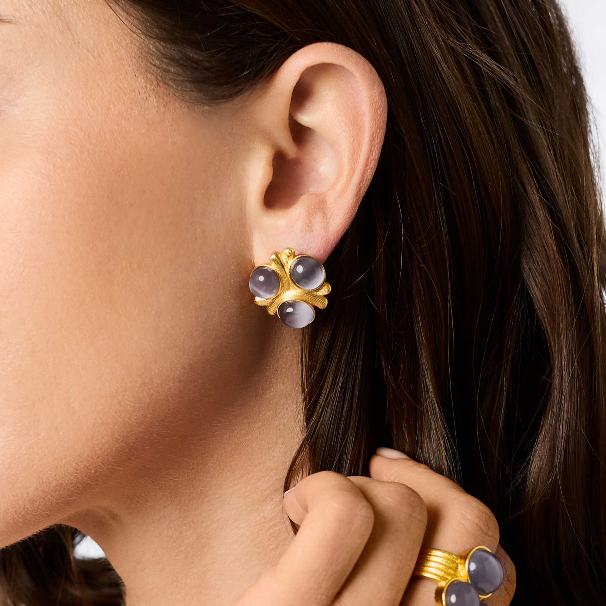 Cobblestone Statement Stud
