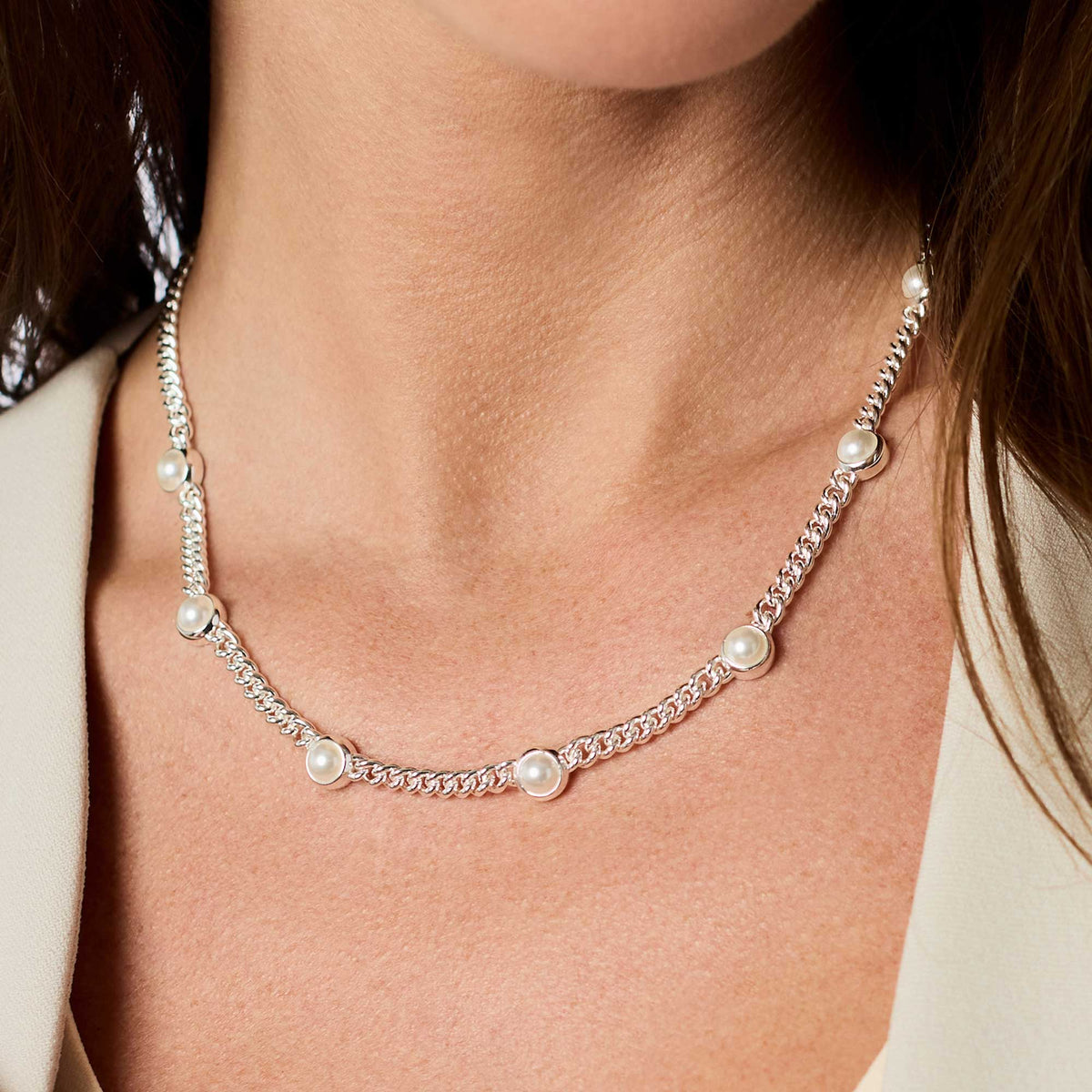 Dolce Delicate Station Necklace Silver