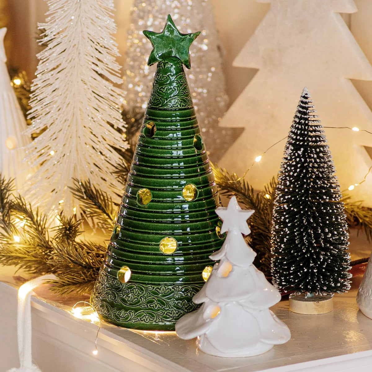 Foresta White Mini Scalloped Tree