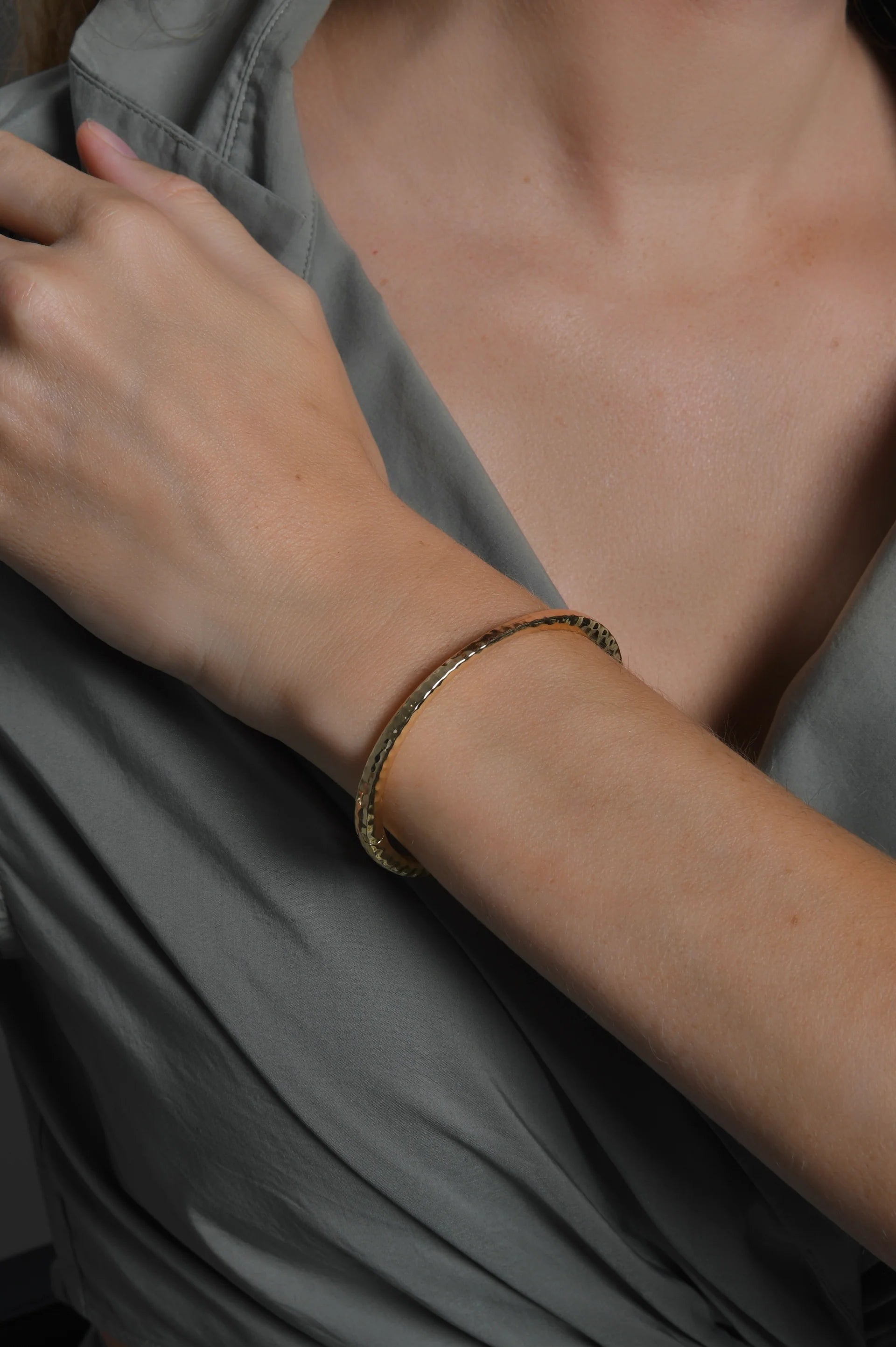 Farrier Thin Hinged Bangle, Gold