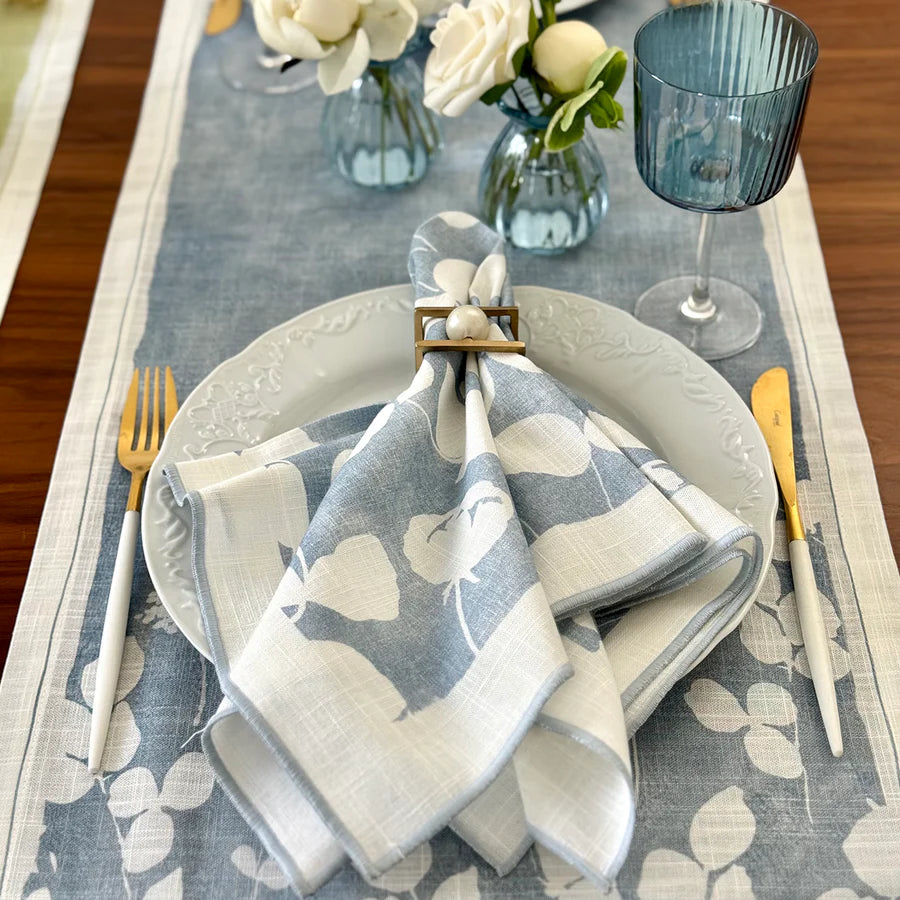 Fleur de Lin Floral Runner