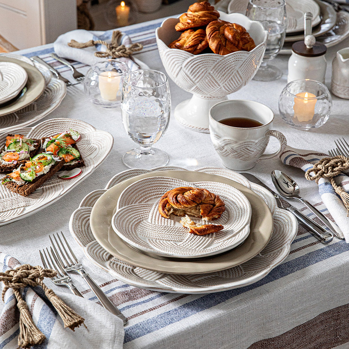 Le Panier Mystic Knot Charger/Platter - Whitewash