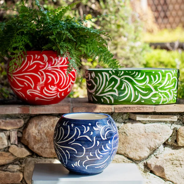 Rustic Garden Red Scroll Medium Cachepot