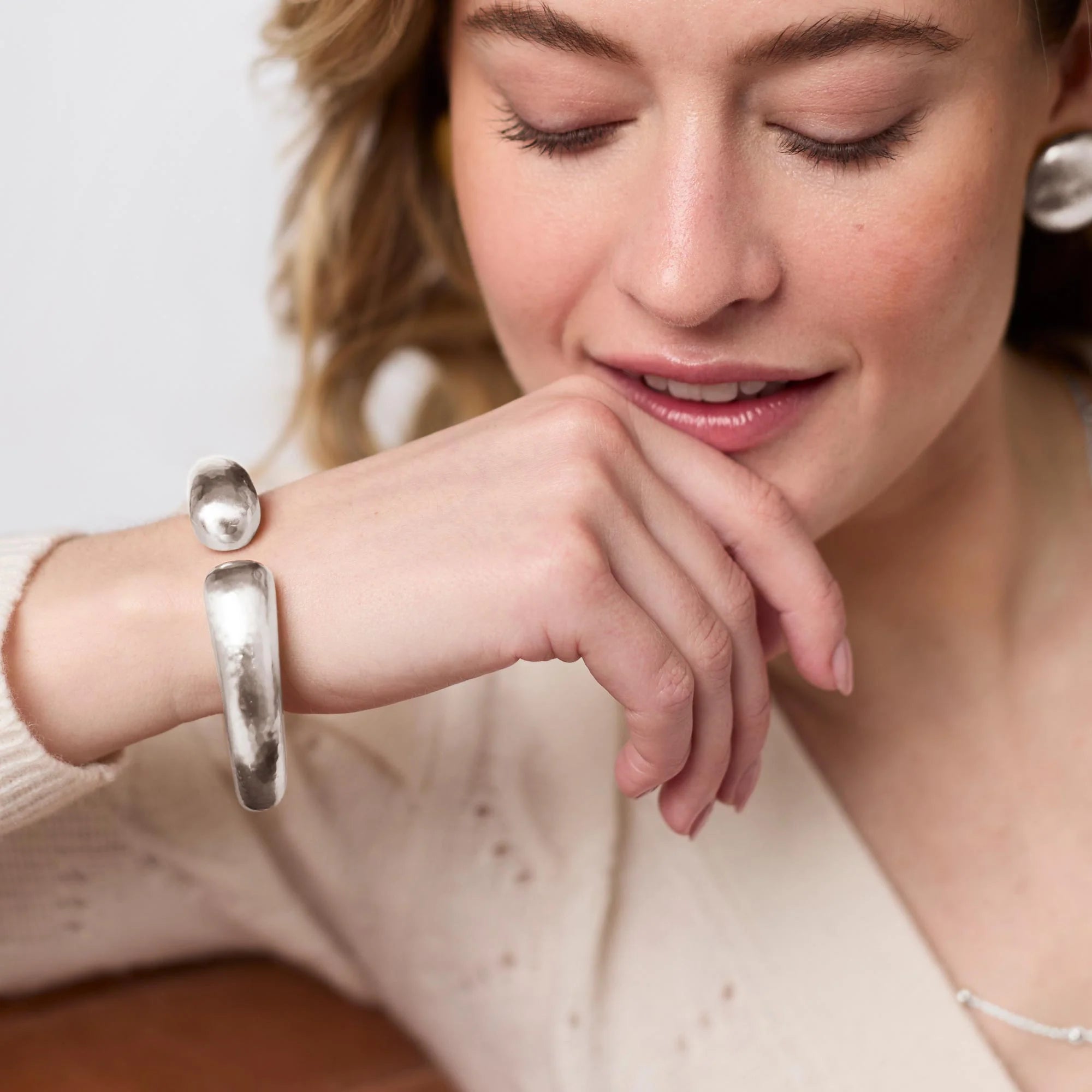 Solara Demi Cuff