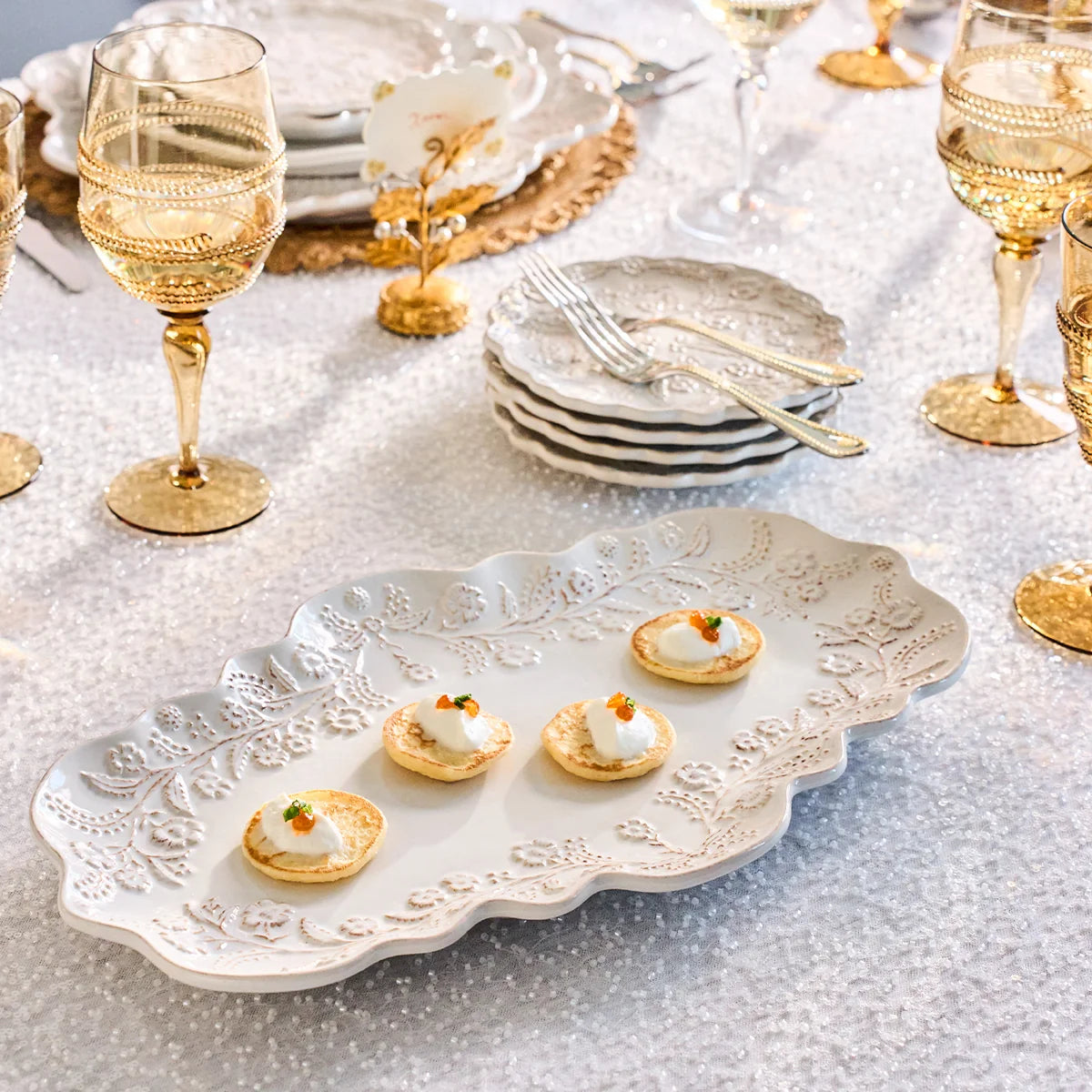 Berry & Thread Thistle Tray Whitewash