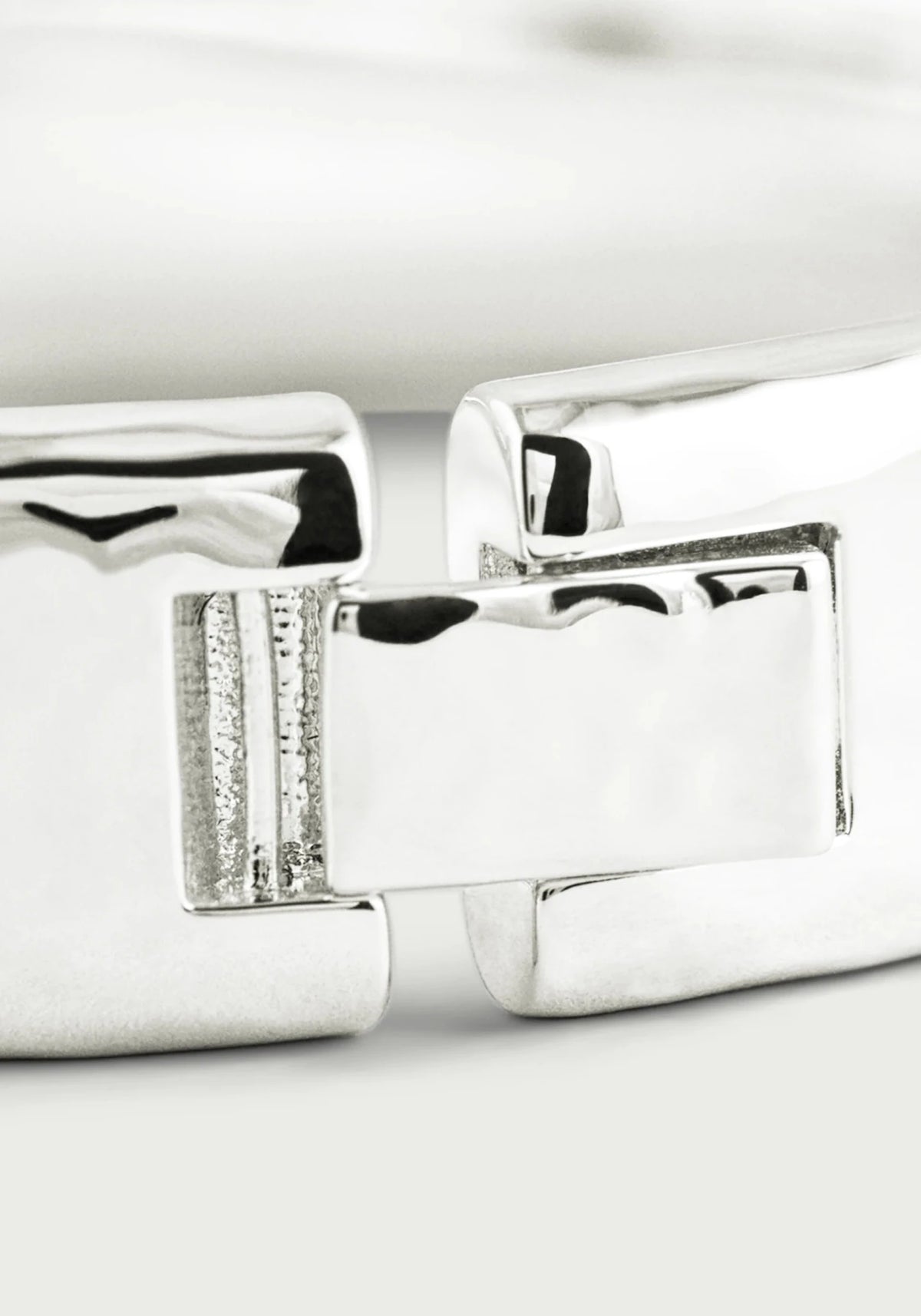 Farrier Wide Hinged Bangle, Silver - Robert's-Anabel Aram-Robert's
