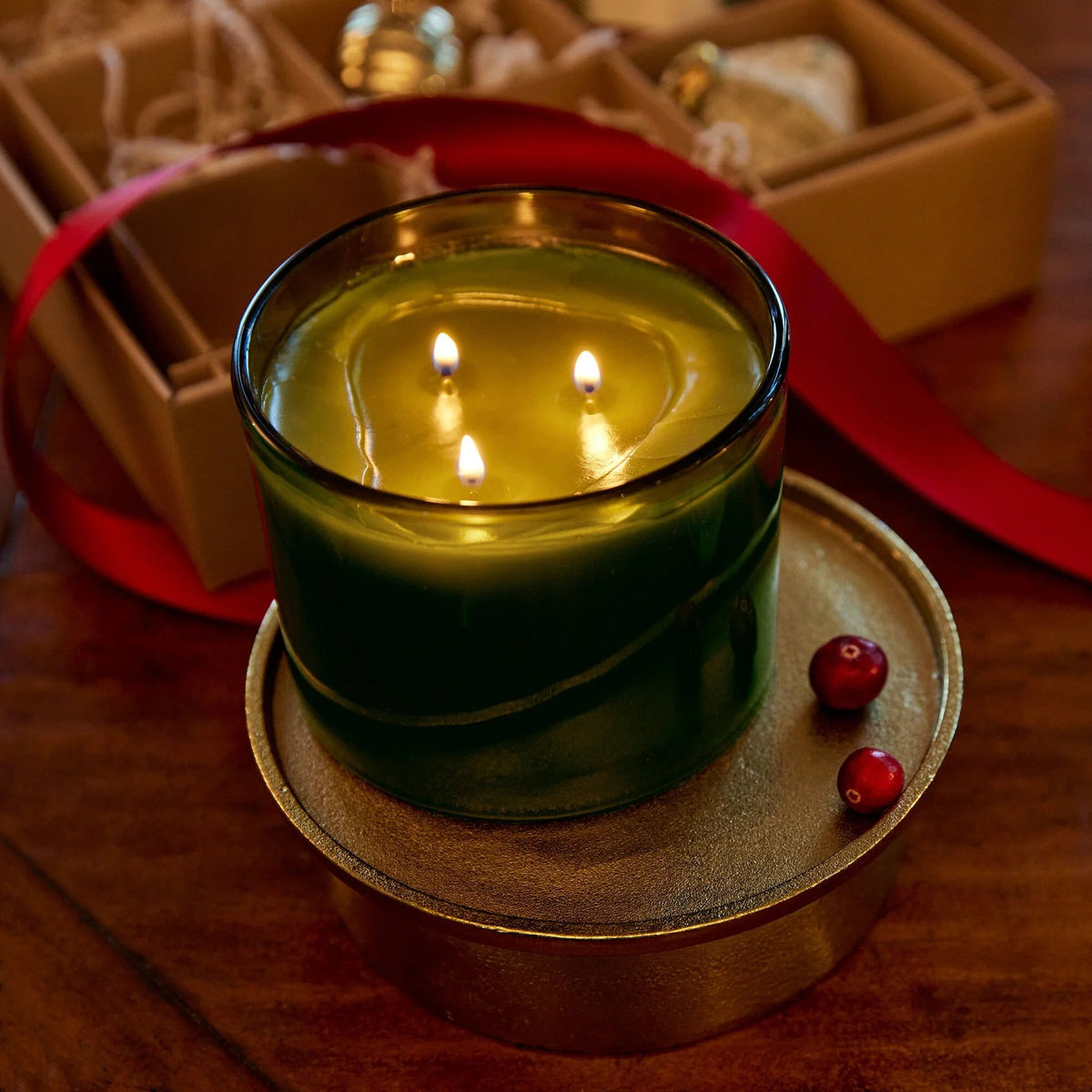 Frasier Fir Green 3-Wick Candle - Robert's-Thymes-Robert's
