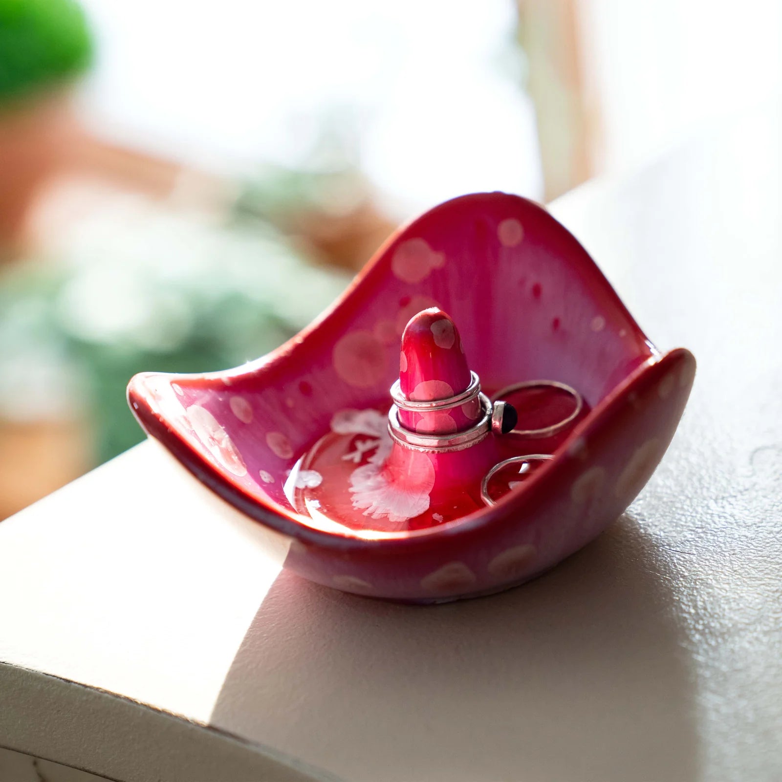 Crystalline Ring Holder Garnet