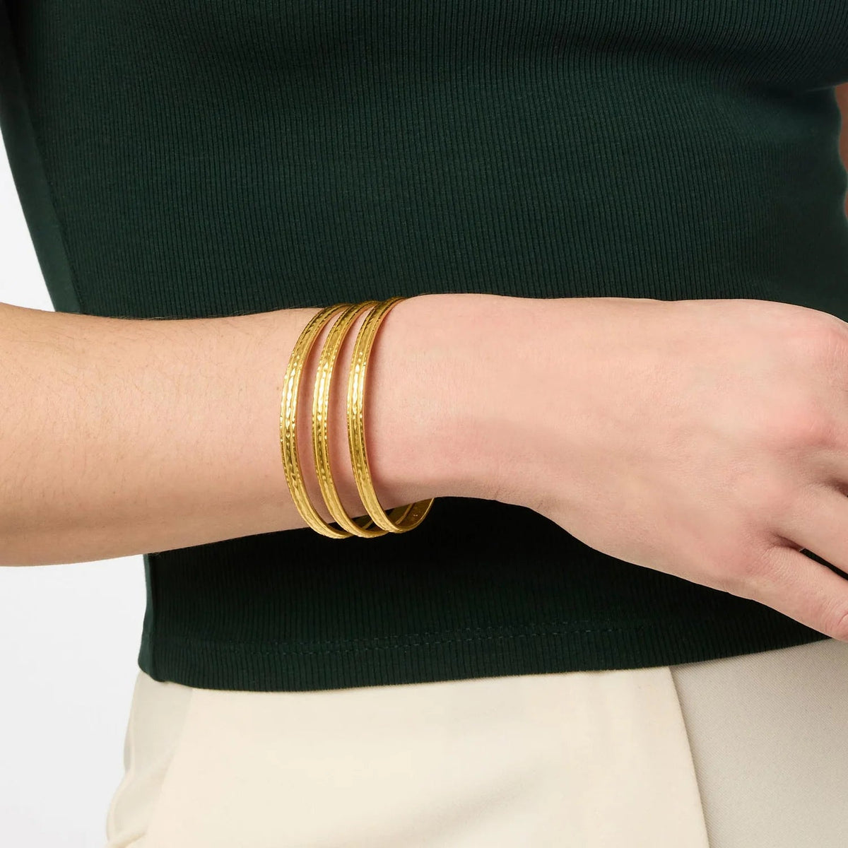 Madison Bangle is - Robert's-Julie Vos-Robert's